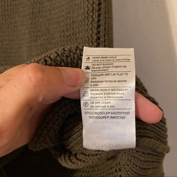 VINCE green lattice stitch scoop neck tank top - Picture 8 of 11